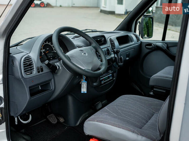 Сірий Мерседес Sprinter, об'ємом двигуна 2.7 л та пробігом 320 тис. км за 16950 $, фото 40 на Automoto.ua