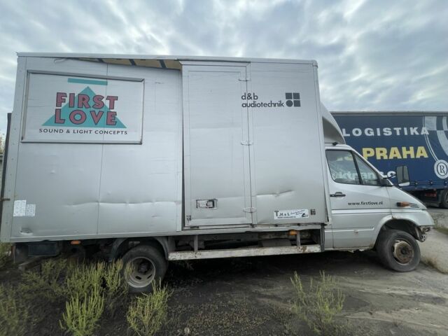 Серый Мерседес Sprinter, объемом двигателя 2.2 л и пробегом 420 тыс. км за 3300 $, фото 1 на Automoto.ua