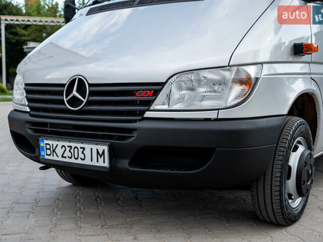 Сірий Мерседес Sprinter, об'ємом двигуна 2.7 л та пробігом 320 тис. км за 16950 $, фото 7 на Automoto.ua