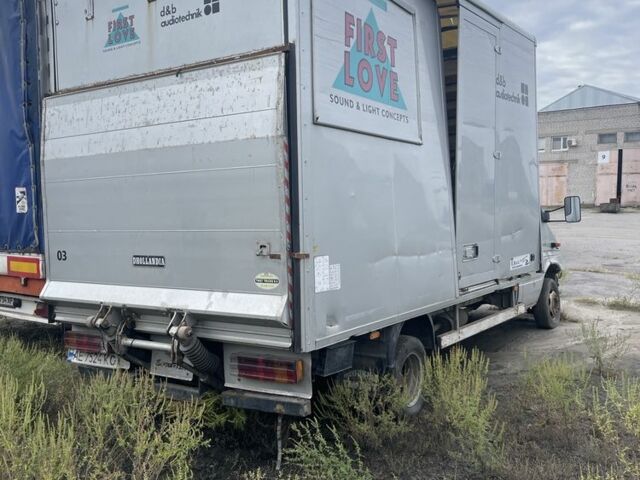 Серый Мерседес Sprinter, объемом двигателя 2.2 л и пробегом 420 тыс. км за 3300 $, фото 2 на Automoto.ua