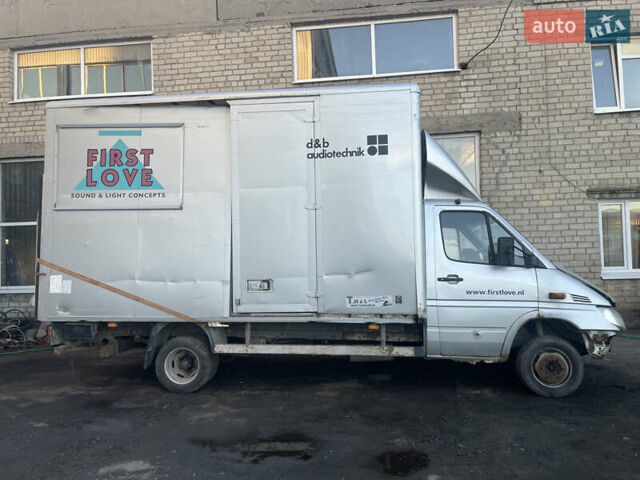 Серый Мерседес Sprinter, объемом двигателя 2.15 л и пробегом 420 тыс. км за 3200 $, фото 8 на Automoto.ua