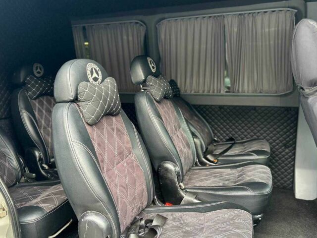 Серый Мерседес Sprinter, объемом двигателя 2.2 л и пробегом 400 тыс. км за 10999 $, фото 13 на Automoto.ua
