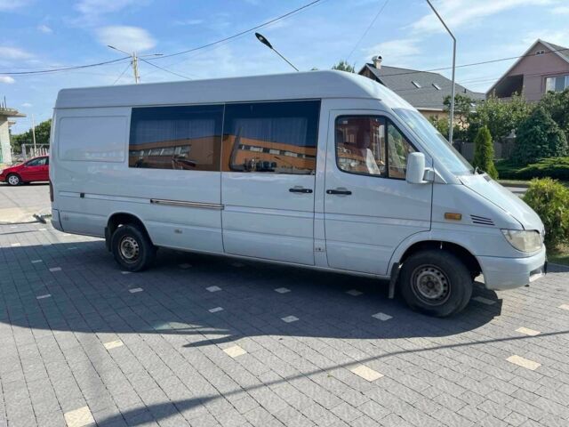 Серый Мерседес Sprinter, объемом двигателя 2.7 л и пробегом 370 тыс. км за 7800 $, фото 6 на Automoto.ua