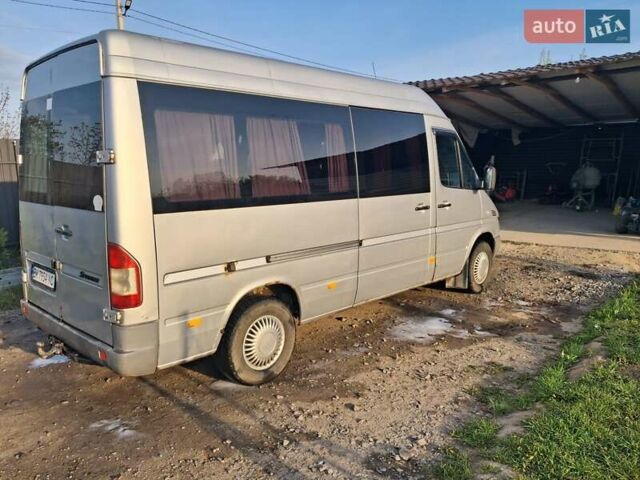 Серый Мерседес Sprinter, объемом двигателя 0 л и пробегом 658 тыс. км за 6200 $, фото 4 на Automoto.ua