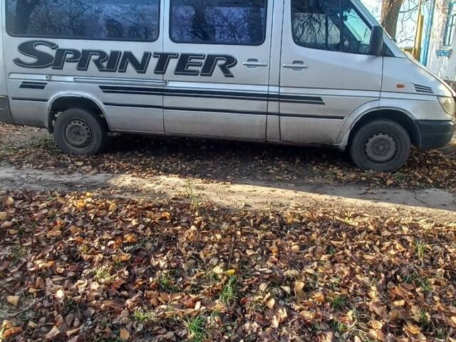 Серый Мерседес Sprinter, объемом двигателя 2.1 л и пробегом 111 тыс. км за 7400 $, фото 1 на Automoto.ua