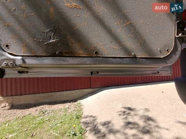 Сірий Мерседес Sprinter, об'ємом двигуна 2.15 л та пробігом 342 тис. км за 12500 $, фото 4 на Automoto.ua