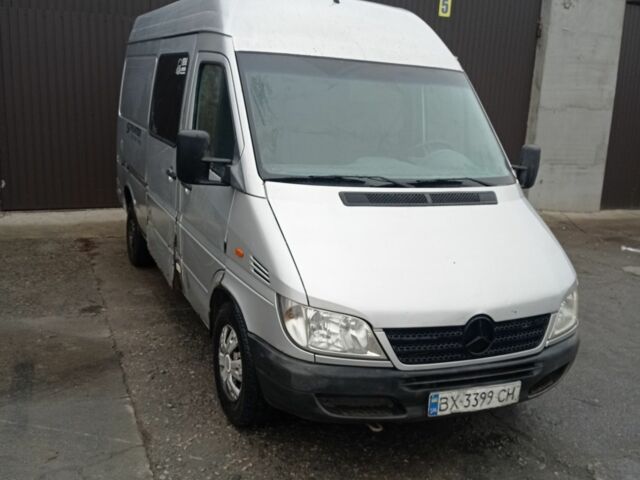 Серый Мерседес Sprinter, объемом двигателя 2.1 л и пробегом 362 тыс. км за 4400 $, фото 2 на Automoto.ua