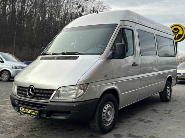 Серый Мерседес Sprinter, объемом двигателя 2.2 л и пробегом 400 тыс. км за 10999 $, фото 2 на Automoto.ua