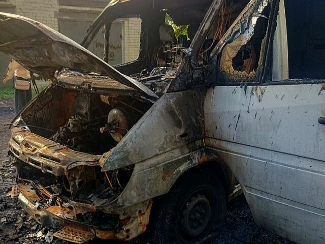 Серый Мерседес Sprinter, объемом двигателя 2.1 л и пробегом 0 тыс. км за 3500 $, фото 10 на Automoto.ua