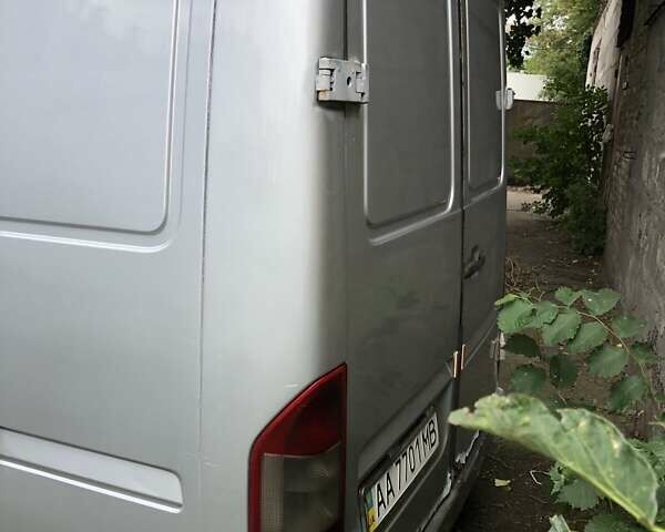 Серый Мерседес Sprinter, объемом двигателя 0 л и пробегом 800 тыс. км за 6500 $, фото 5 на Automoto.ua