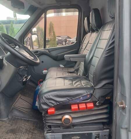 Сірий Мерседес Sprinter, об'ємом двигуна 2.7 л та пробігом 449 тис. км за 13400 $, фото 8 на Automoto.ua