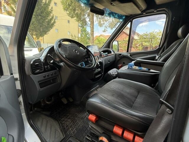 Серый Мерседес Sprinter, объемом двигателя 2.7 л и пробегом 250 тыс. км за 12500 $, фото 1 на Automoto.ua