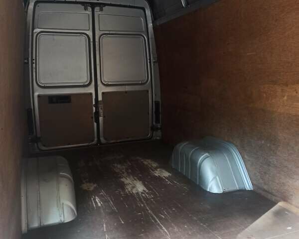 Сірий Мерседес Sprinter, об'ємом двигуна 2.7 л та пробігом 229 тис. км за 22900 $, фото 22 на Automoto.ua