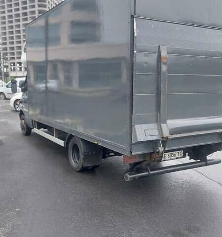 Сірий Мерседес Sprinter, об'ємом двигуна 2.7 л та пробігом 449 тис. км за 13400 $, фото 4 на Automoto.ua