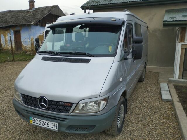 Серый Мерседес Sprinter, объемом двигателя 2.1 л и пробегом 400 тыс. км за 7400 $, фото 5 на Automoto.ua