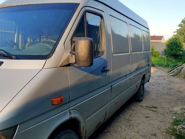Сірий Мерседес Sprinter, об'ємом двигуна 2.1 л та пробігом 640 тис. км за 8700 $, фото 11 на Automoto.ua