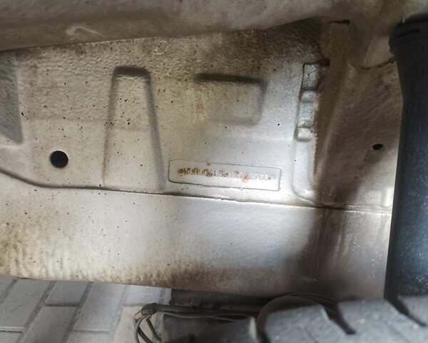 Сірий Мерседес Sprinter, об'ємом двигуна 2.7 л та пробігом 229 тис. км за 22900 $, фото 4 на Automoto.ua