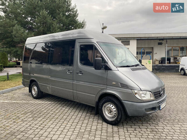 Серый Мерседес Sprinter, объемом двигателя 0 л и пробегом 480 тыс. км за 9850 $, фото 2 на Automoto.ua