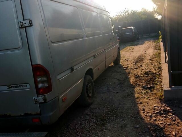 Сірий Мерседес Sprinter, об'ємом двигуна 2.1 л та пробігом 640 тис. км за 8700 $, фото 8 на Automoto.ua