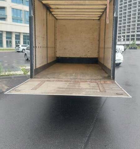 Сірий Мерседес Sprinter, об'ємом двигуна 2.7 л та пробігом 449 тис. км за 13400 $, фото 17 на Automoto.ua