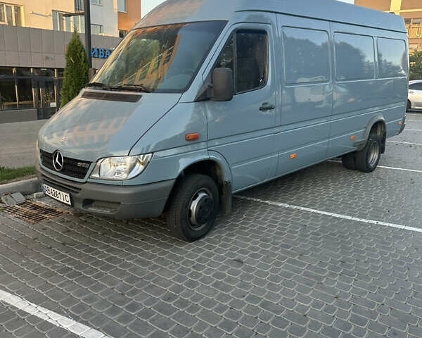 Серый Мерседес Sprinter, объемом двигателя 2.69 л и пробегом 380 тыс. км за 16500 $, фото 6 на Automoto.ua