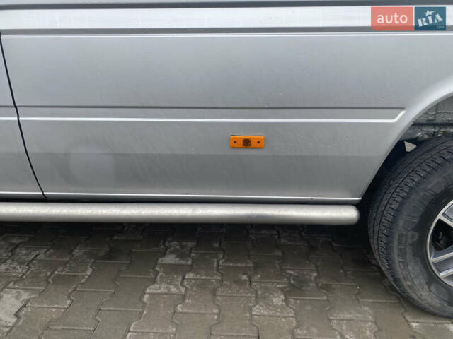 Серый Мерседес Sprinter, объемом двигателя 2.15 л и пробегом 716 тыс. км за 9000 $, фото 18 на Automoto.ua
