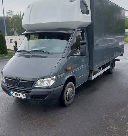 Сірий Мерседес Sprinter, об'ємом двигуна 2.7 л та пробігом 449 тис. км за 13400 $, фото 1 на Automoto.ua