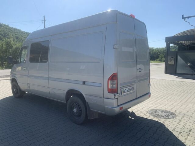 Серый Мерседес Sprinter, объемом двигателя 2.1 л и пробегом 350 тыс. км за 9000 $, фото 5 на Automoto.ua