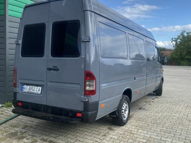 Серый Мерседес Sprinter, объемом двигателя 2.1 л и пробегом 280 тыс. км за 11500 $, фото 7 на Automoto.ua