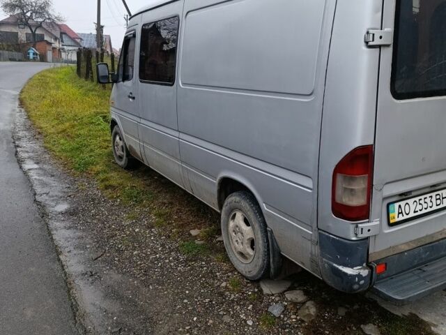 Сірий Мерседес Sprinter, об'ємом двигуна 2.1 л та пробігом 550 тис. км за 5900 $, фото 1 на Automoto.ua