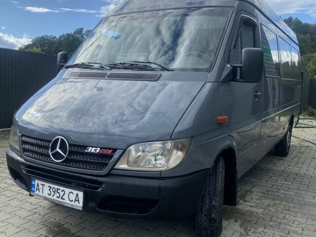 Серый Мерседес Sprinter, объемом двигателя 2.1 л и пробегом 280 тыс. км за 11500 $, фото 13 на Automoto.ua