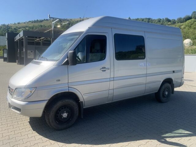 Серый Мерседес Sprinter, объемом двигателя 2.1 л и пробегом 350 тыс. км за 9000 $, фото 1 на Automoto.ua