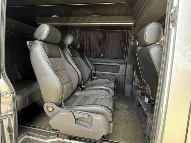 Серый Мерседес Sprinter, объемом двигателя 2.7 л и пробегом 250 тыс. км за 12500 $, фото 4 на Automoto.ua