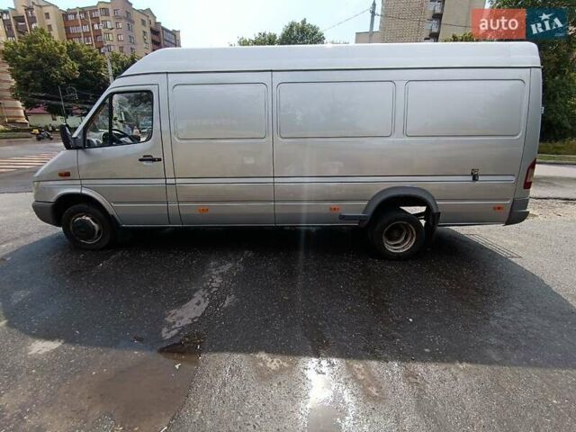 Серый Мерседес Sprinter, объемом двигателя 2.15 л и пробегом 600 тыс. км за 14999 $, фото 4 на Automoto.ua