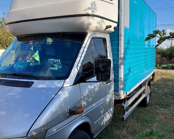 Сірий Мерседес Sprinter, об'ємом двигуна 2.69 л та пробігом 208 тис. км за 15500 $, фото 5 на Automoto.ua