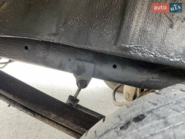 Серый Мерседес Sprinter, объемом двигателя 2.15 л и пробегом 320 тыс. км за 8800 $, фото 9 на Automoto.ua