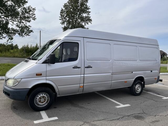 Серый Мерседес Sprinter, объемом двигателя 2.1 л и пробегом 890 тыс. км за 9600 $, фото 2 на Automoto.ua