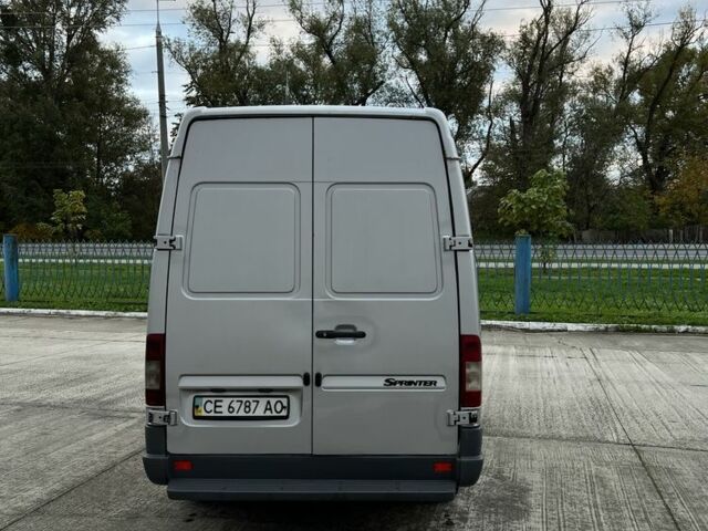 Серый Мерседес Sprinter, объемом двигателя 2.1 л и пробегом 760 тыс. км за 8800 $, фото 4 на Automoto.ua