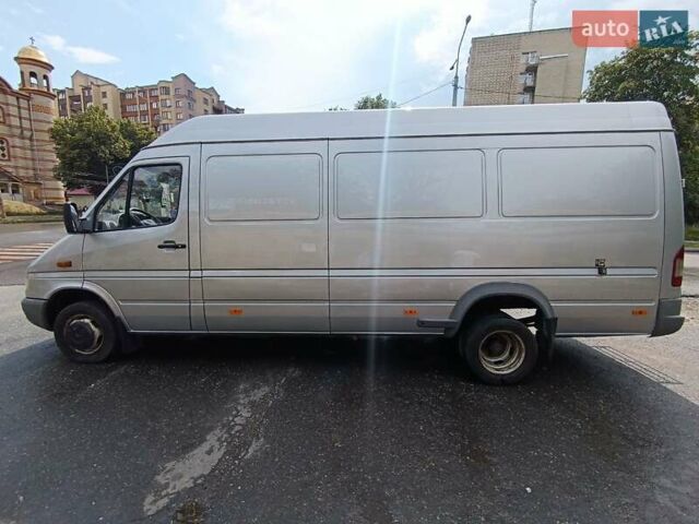 Серый Мерседес Sprinter, объемом двигателя 2.15 л и пробегом 600 тыс. км за 14999 $, фото 2 на Automoto.ua