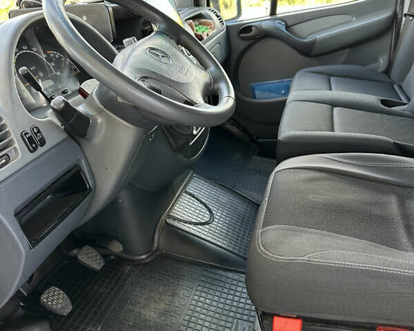 Сірий Мерседес Sprinter, об'ємом двигуна 2.15 л та пробігом 804 тис. км за 7300 $, фото 52 на Automoto.ua