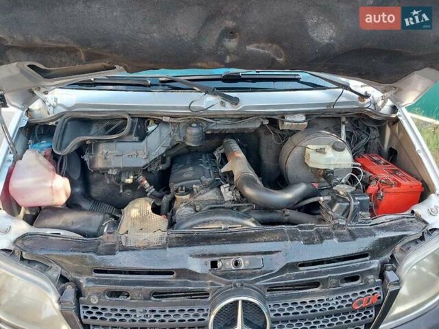 Сірий Мерседес Sprinter, об'ємом двигуна 2.69 л та пробігом 208 тис. км за 15500 $, фото 9 на Automoto.ua