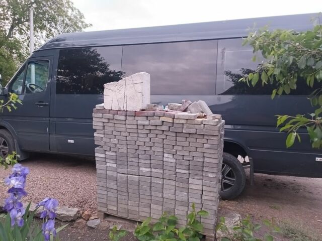 Серый Мерседес Sprinter, объемом двигателя 2.7 л и пробегом 500 тыс. км за 9500 $, фото 11 на Automoto.ua
