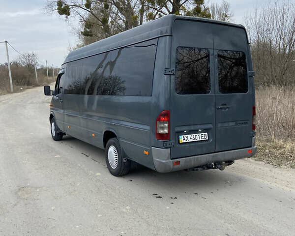 Мерседес Sprinter 2005 в Львове на Automoto.ua Серый Мерседес Sprinter, объемом двигателя 2.15 л и пробегом 320 тыс. км за 9800 $, фото 4 на Automoto.ua