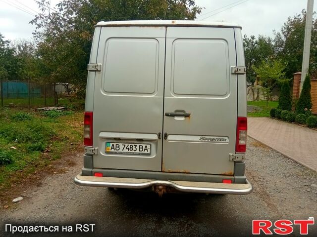 Серый Мерседес Sprinter, объемом двигателя 22 л и пробегом 304 тыс. км за 6800 $, фото 2 на Automoto.ua