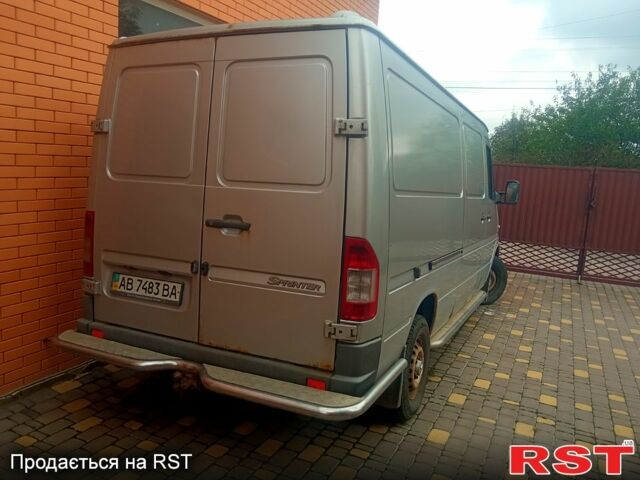 Серый Мерседес Sprinter, объемом двигателя 22 л и пробегом 304 тыс. км за 6800 $, фото 12 на Automoto.ua