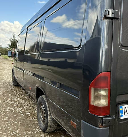 Серый Мерседес Sprinter, объемом двигателя 2.7 л и пробегом 230 тыс. км за 9300 $, фото 1 на Automoto.ua