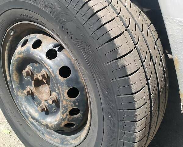 Серый Мерседес Sprinter, объемом двигателя 2.1 л и пробегом 477 тыс. км за 4900 $, фото 9 на Automoto.ua