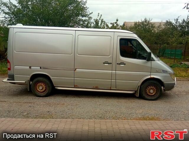 Серый Мерседес Sprinter, объемом двигателя 22 л и пробегом 304 тыс. км за 6800 $, фото 6 на Automoto.ua
