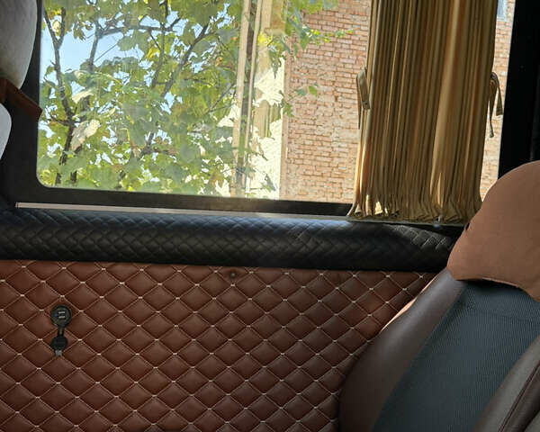Серый Мерседес Sprinter, объемом двигателя 2.7 л и пробегом 230 тыс. км за 9300 $, фото 8 на Automoto.ua