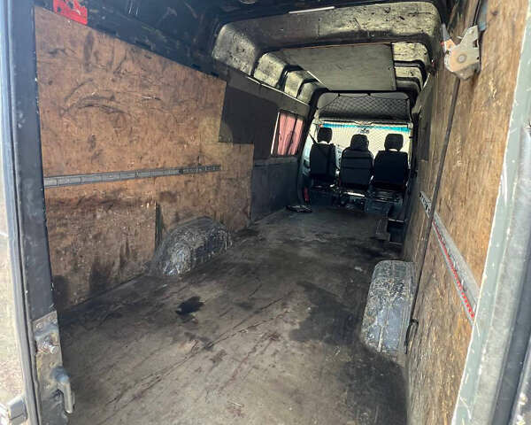 Серый Мерседес Sprinter, объемом двигателя 2.7 л и пробегом 750 тыс. км за 7650 $, фото 20 на Automoto.ua